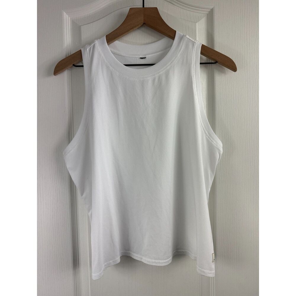 Vuori Women's Sleeveless Active Tank Top White Estimated Size Large